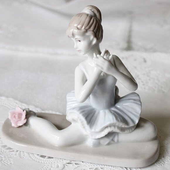 Ballerina Sitting Gracefully Porcelain Figurine - Picture 7 of 8